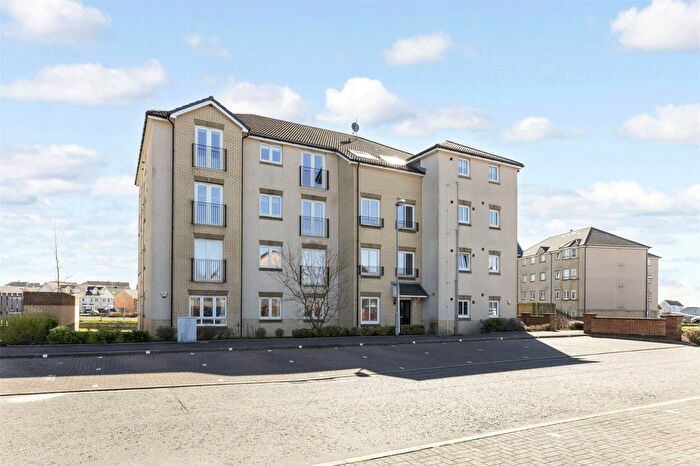 2 Bedroom Flat For Sale In Cambridge Crescent, Airdrie, North Lanarkshire, ML6