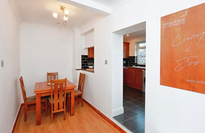 2 Bedroom End Of Terrace House For Sale In Chestnut Avenue, Sheffield, South Yorkshire, S9