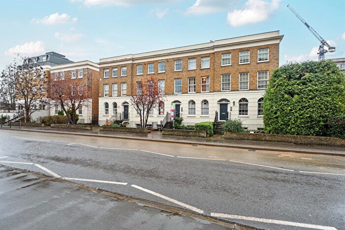 1 Bedroom Flat For Sale In Cookham Road, Maidenhead, SL6