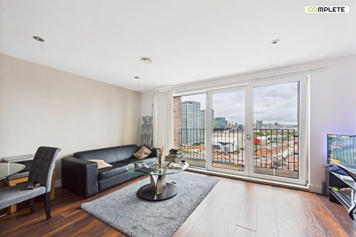 1 Bedroom Flat For Sale In . Rivergate, Wilburn Basin, Salford, M5