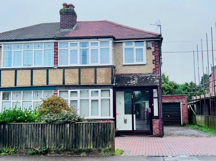 3 Bedroom Semi-Detached House To Rent In Norreys Road, Didcot, OX11