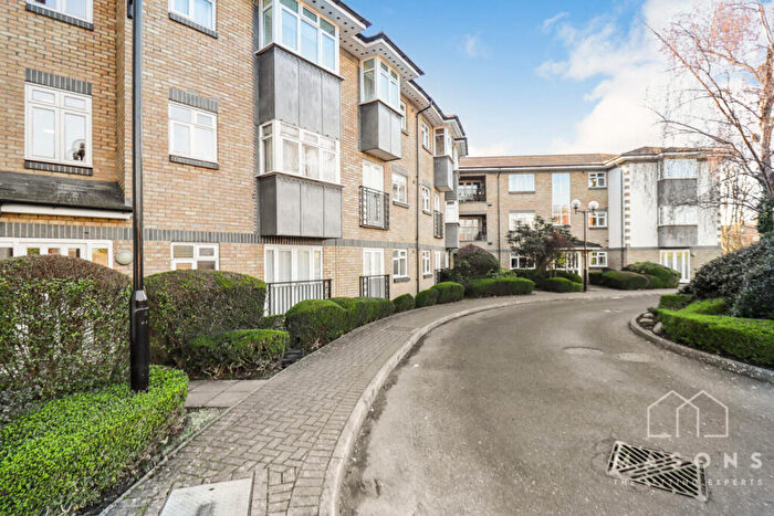 2 Bedroom Apartment To Rent In Morello Gardens, Stevenage Road, Hitchin, Hertfordshire, SG4