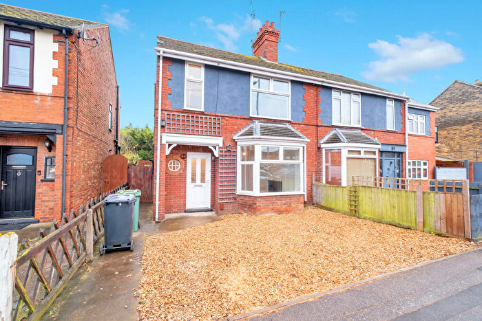 3 Bedroom Semi-Detached House For Sale In Fletton Avenue, Peterborough, PE2