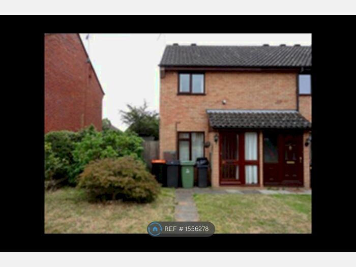 2 Bedroom End Of Terrace House To Rent In Wyngates, Leighton Buzzard, LU7