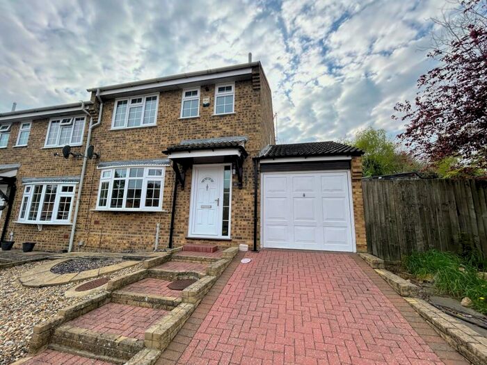 3 Bedroom Semi-Detached House To Rent In Andros Close, Ipswich, IP3