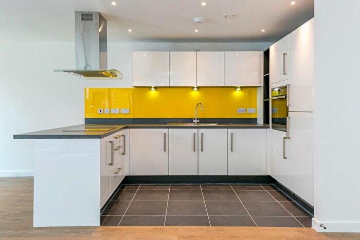 2 Bedroom Apartment To Rent In Egret Heights, Waterside Way, London, N17