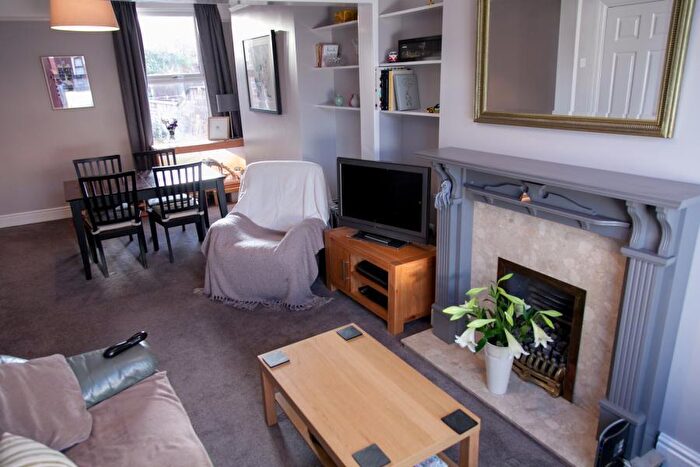 3 Bedroom House To Rent In Rathbone Road, L15