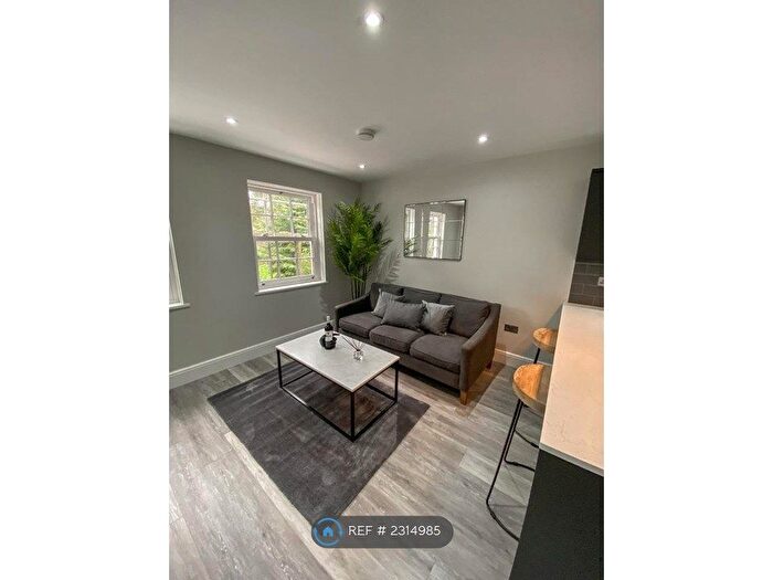 2 Bedroom Flat To Rent In Chelsea Mews, Doncaster, DN1