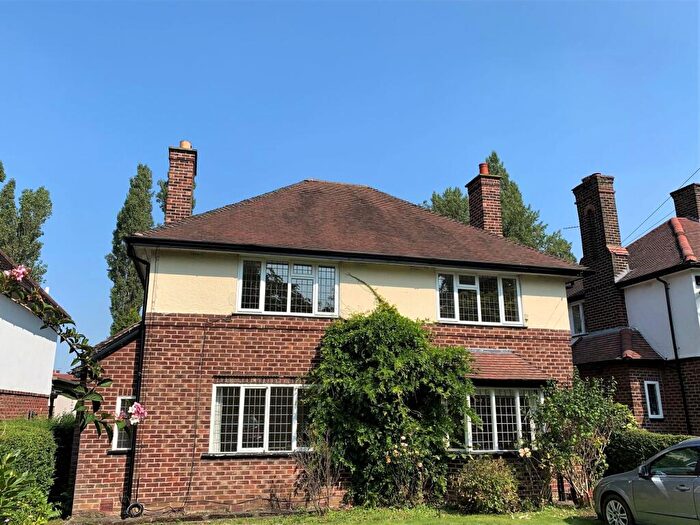 4 Bedroom Detached House To Rent In Bramhall Park Road, Bramhall, SK7