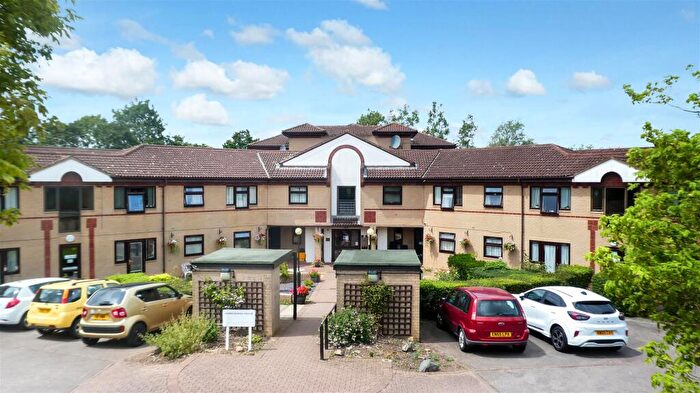 1 Bedroom Apartment For Sale In Flintergill Court, Heelands, Milton Keynes, MK13