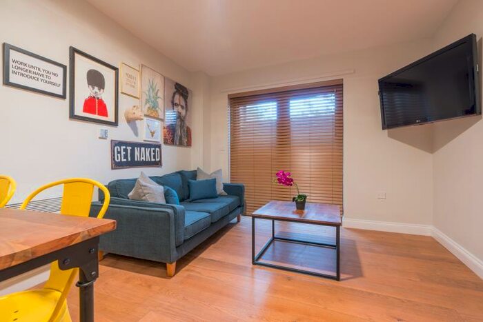 2 Bedroom Flat To Rent In Byron Street, Newcastle, NE2