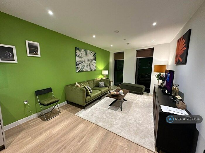 2 Bedroom Flat To Rent In Carding Building, Manchester, M1