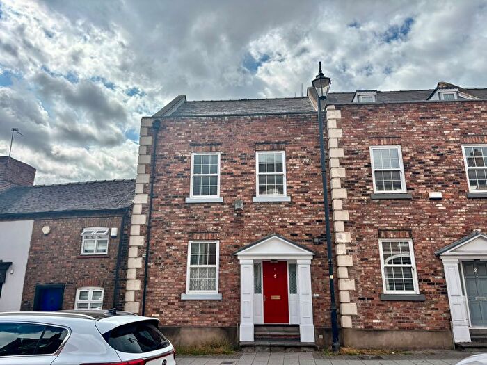 4 Bedroom Town House To Rent In Welsh Row, Nantwich, CW5