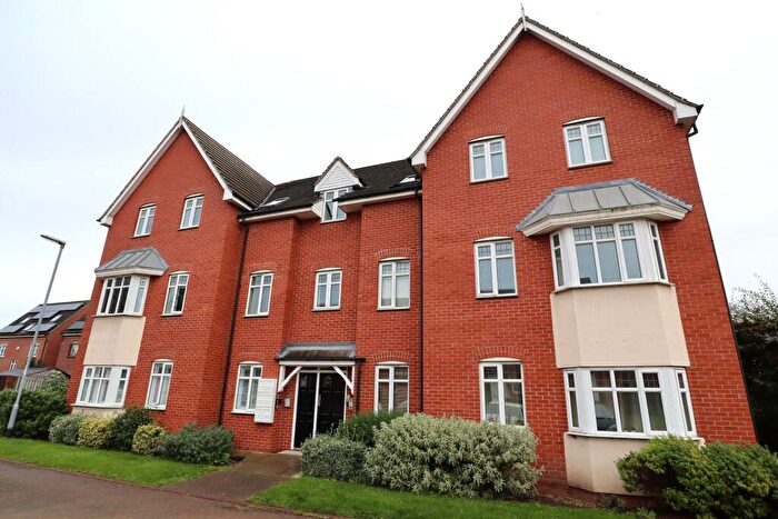 2 Bedroom Flat To Rent In Kirkstall Close, Lincoln, LN2