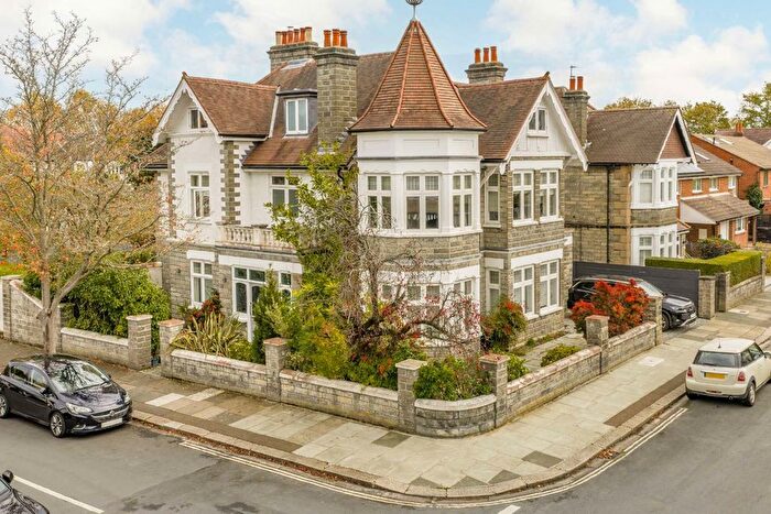 6 Bedroom Detached House To Rent In St. James's Avenue, Hampton Hill, TW12