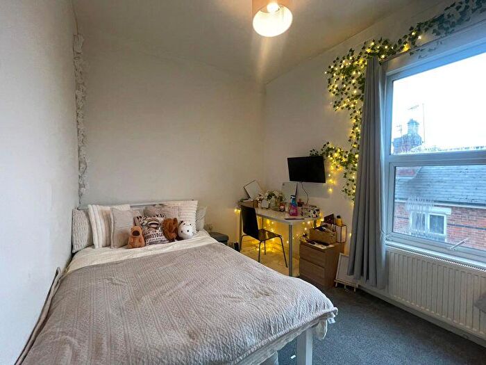 5 Bedroom House Of Multiple Occupation To Rent In Cloister Street, Nottingham, NG7