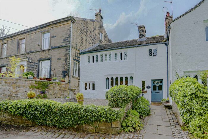 3 Bedroom House For Sale In Wheatley Lane Road, Barrowford, Nelson, BB9