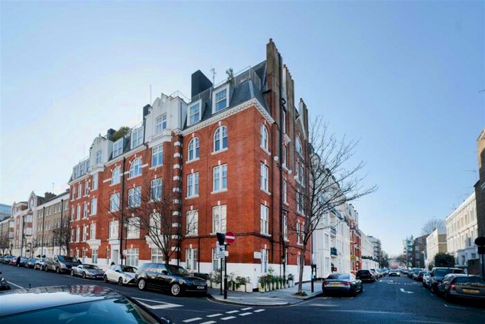2 Bedroom Flat To Rent In Hollywood Road, South Kensington, SW10