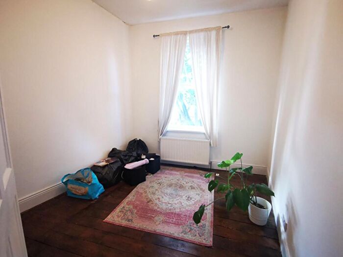 3 Bedroom Flat To Rent In Park Crescent East, North Shields, NE30