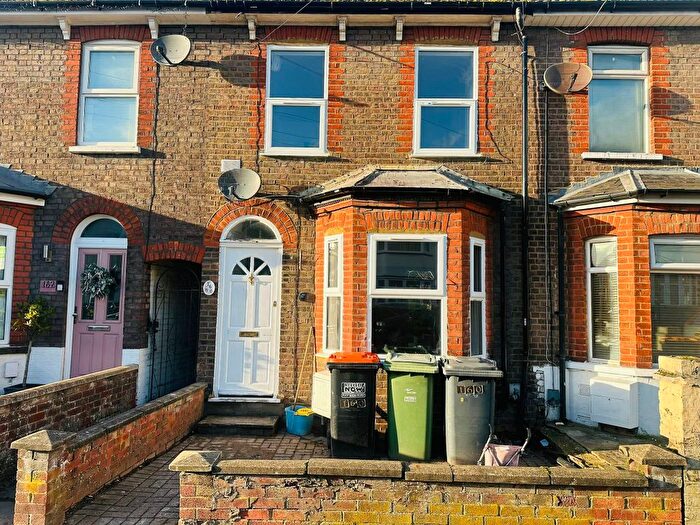 3 Bedroom Terraced House To Rent In Union Street, Dunstable, LU6