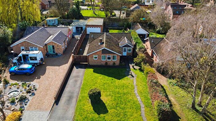 4 Bedroom Detached Bungalow For Sale In Elm Close, Hargrave, NN9