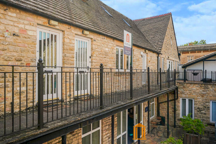 1 Bedroom Apartment To Rent In Bridge Street Mills, Witney, OX28