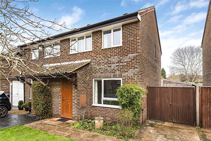 3 Bedroom Semi-Detached House For Sale In Weldon Road, Marston, Oxford, OX3