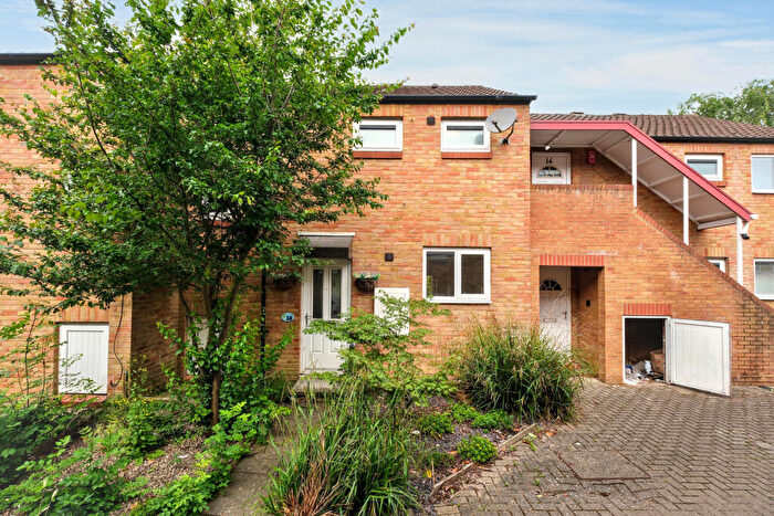 3 Bedroom Terraced House For Sale In Skerne Passage, Bedford, Bedfordshire, MK41