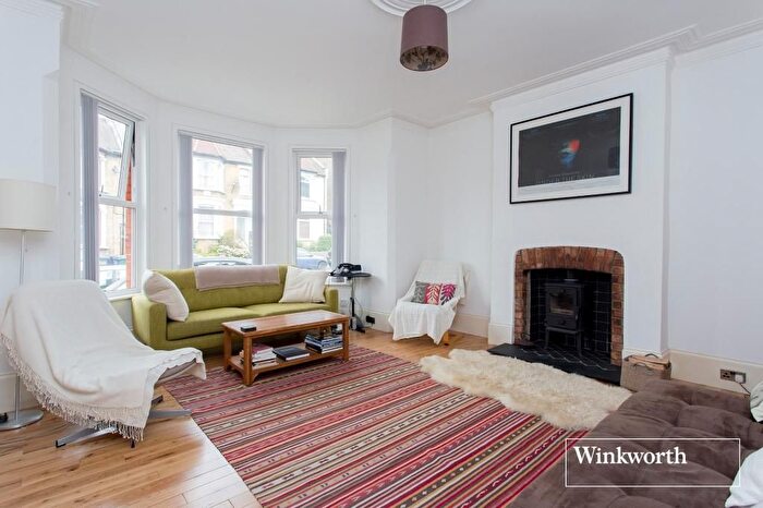 1 Bedroom Flat To Rent In Dollis Road, Finchley, London, N3