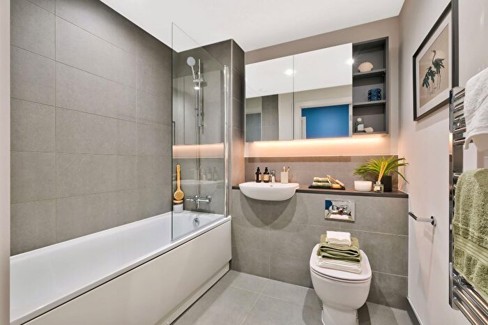 1 Bedroom Flat For Sale In Gadwall Quarter At Woodberry Down, Woodberry Grove, London, N4