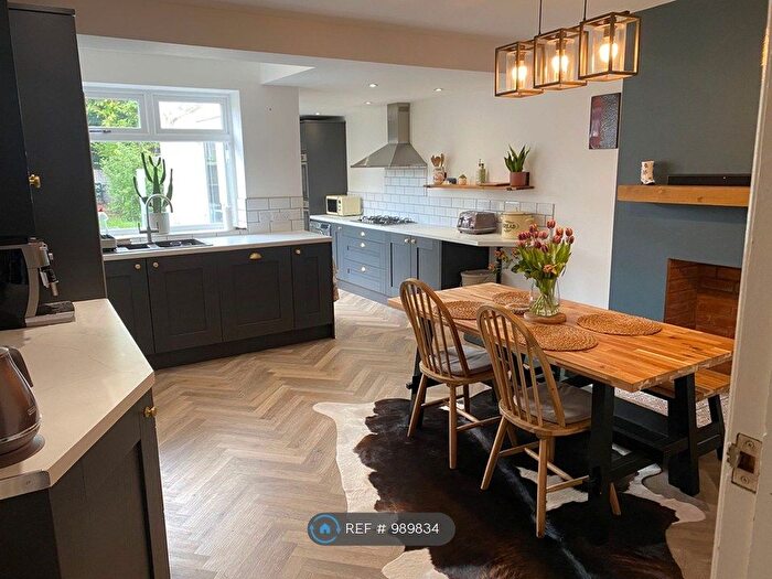 2 Bedroom Terraced House To Rent In Park St, Stourbridge, DY8