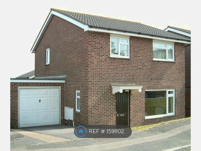 4 Bedroom Detached House To Rent In Lynchet Close, Brighton, BN1