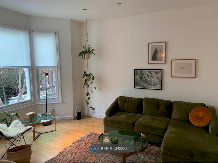 1 Bedroom Flat To Rent In Monnery Road, London, N19