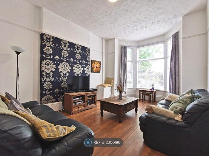 4 Bedroom Semi-Detached House To Rent In Hartington Road, Toxteth, Liverpool, L8