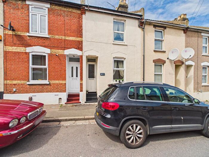 2 Bedroom Terraced House To Rent In Catherine Street, Rochester, ME1