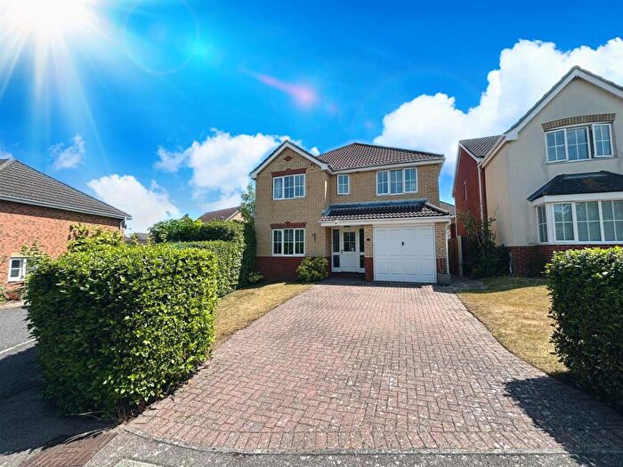 4 Bedroom Detached House For Sale In Waterson Vale, Chelmsford, CM2