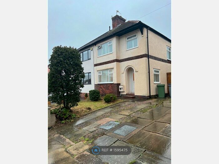 3 Bedroom Semi-Detached House To Rent In Jubilee Drive, Wirral, CH48