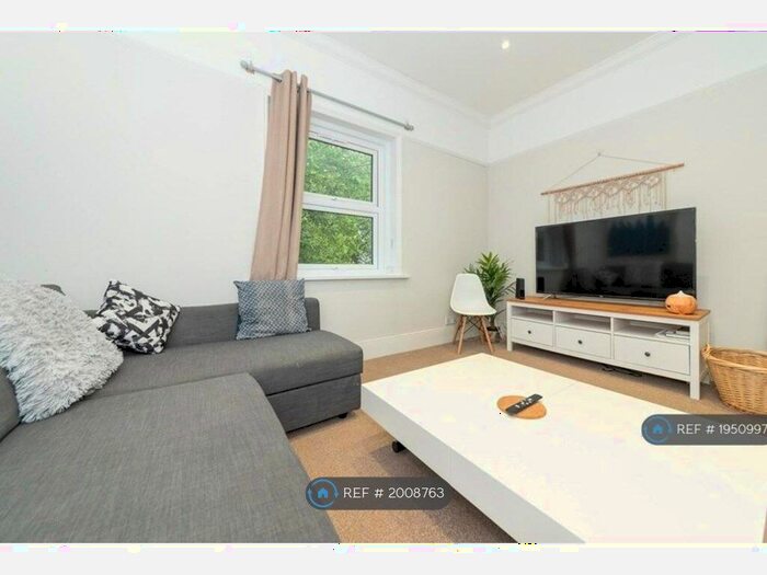 1 Bedroom Flat To Rent In London Road, Reading, RG1