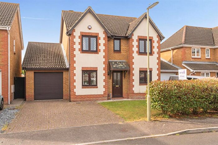 4 Bedroom Detached House For Sale In Grafton Close, Priddys Hard, Gosport, PO12