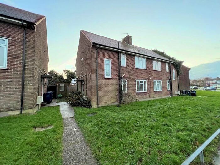 1 Bedroom Flat To Rent In Whitton Avenue West, Northolt Middlesex UB5