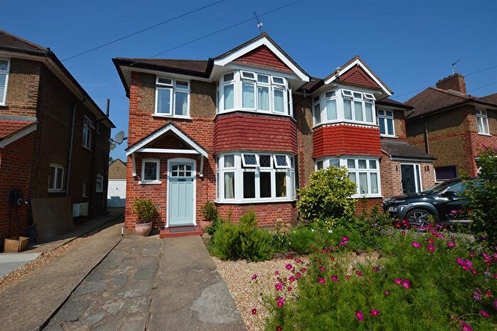3 Bedroom Semi Detached House For Sale In Shirley Drive, Hounslow, TW3