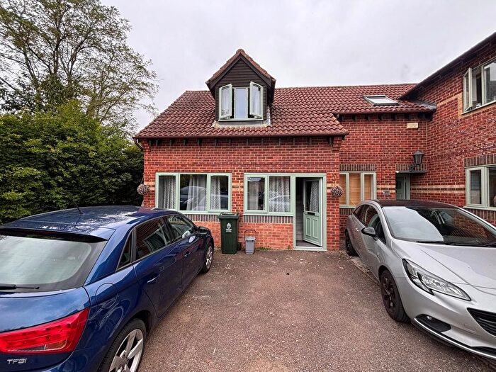 1 Bedroom Bungalow To Rent In Spruce Drive, Bicester, OX26