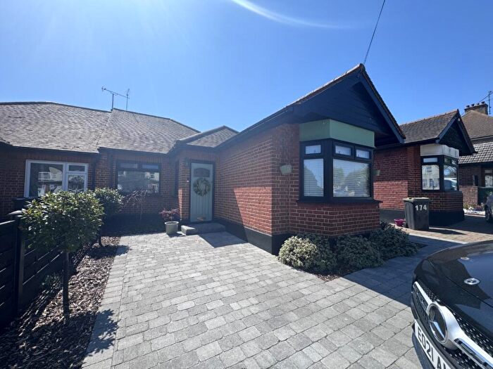 3 Bedroom Bungalow To Rent In Carlton Avenue, Westcliff-On-Sea, SS0