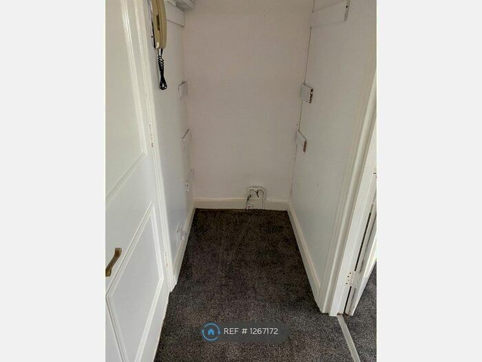 1 Bedroom Flat To Rent In South Terrace, Littlehampton BN17