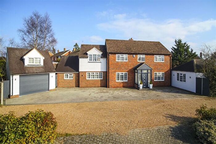 5 Bedroom Detached House For Sale In The Landway, Bearsted, ME14