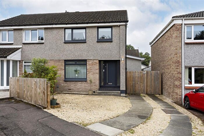 4 Bedroom Semi-detached House For Sale In Corrie Place, Lenzie, G66