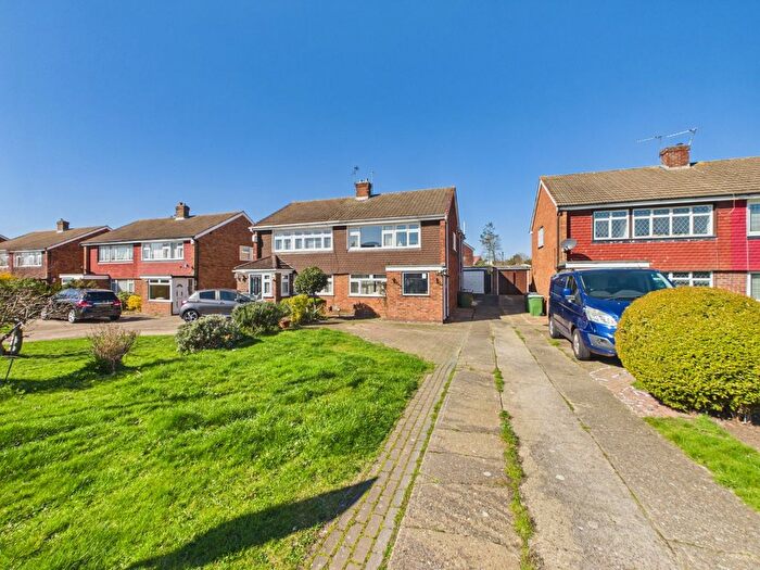 3 Bedroom Semi Detached House For Sale In Harman Drive, Sidcup, Kent, DA15