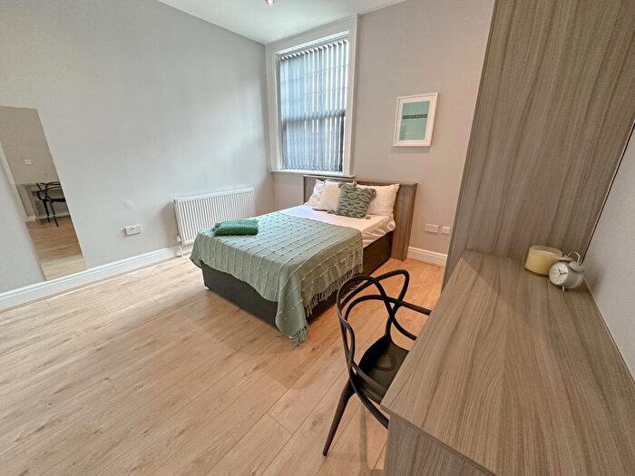 1 Bedroom House To Rent In Everton Road (Room ), L6