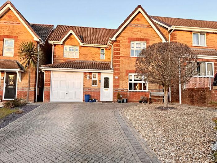 4 Bedroom Detached House For Sale In Highglen Drive, Plympton, Plymouth, PL7