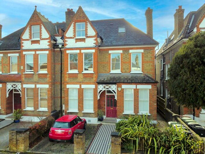 2 Bedroom Flat To Rent In Vancouver Road, Forest Hill, London, SE23